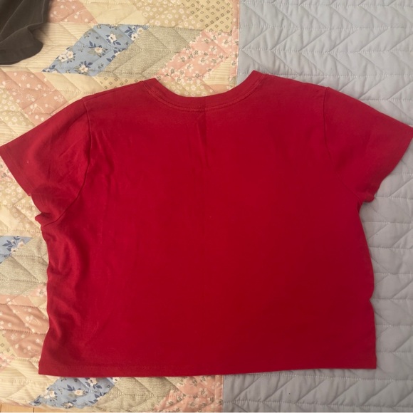 Cropped red tee - Picture 2 of 4